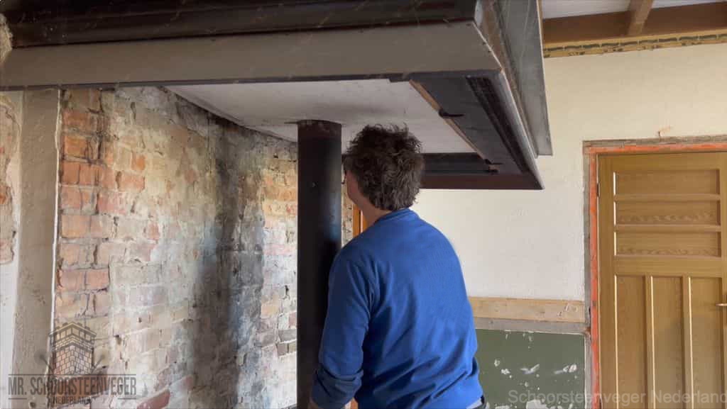 Schoorsteen reinigen Bergeijk rookkanaal Schoorsteen reinigen Bergeijk rookkanaal